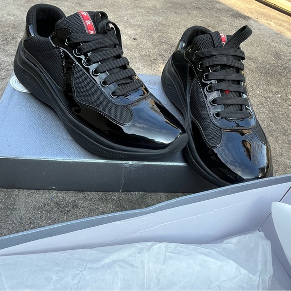 Prada Milano - Picture 2 of 4